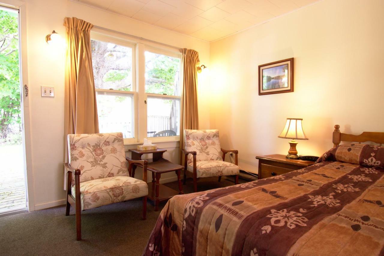 Lakeview Lodge And Cottages Cavendish Ngoại thất bức ảnh